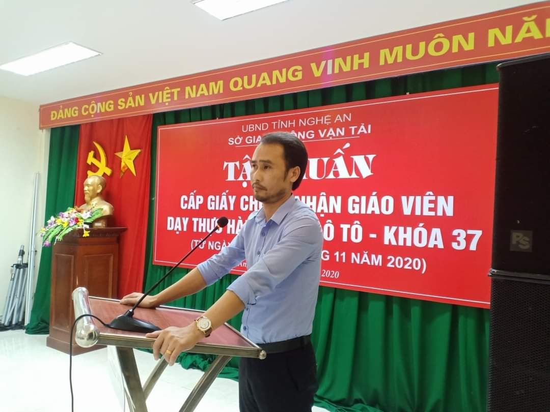 ông Cao Thanh Tĩnh - Giám đốc Trung Tâm phát biểu